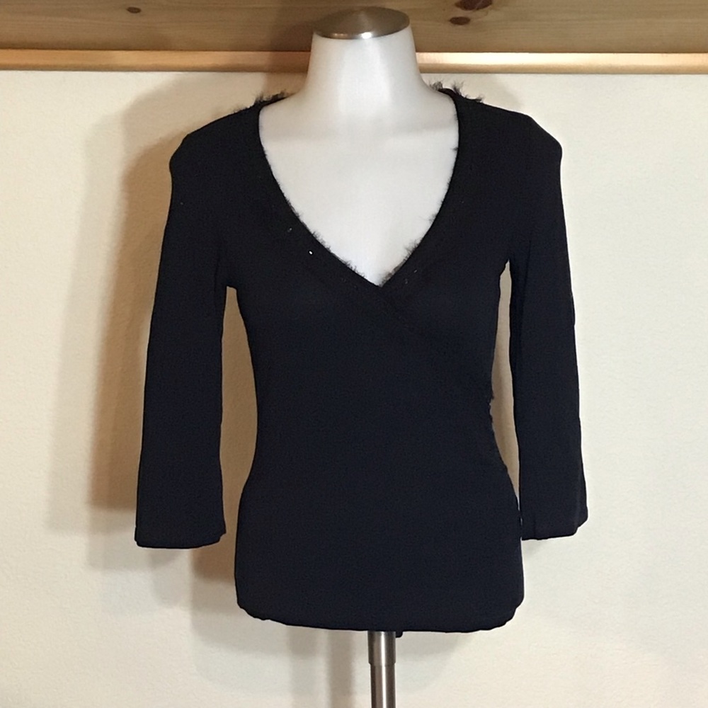 Super cute GAP XS top. Generous XS.